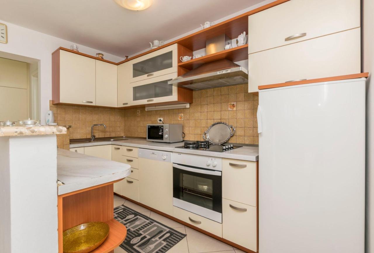 Apartments Maja Трогир Экстерьер фото
