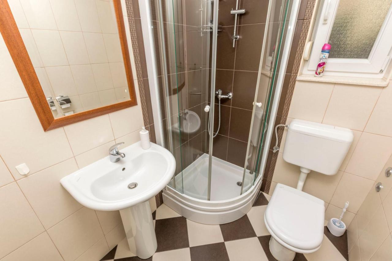 Apartments Maja Трогир Экстерьер фото